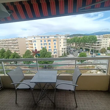 Provencal * קאן סור מר